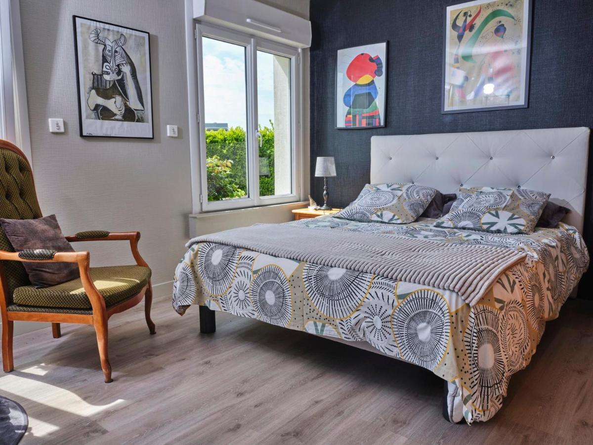 Les Roses Bed & Breakfast Santec Bagian luar foto